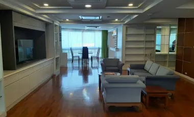 Wohnung zur Miete mit 3 Zimmer in Khlong Toei, Bangkok