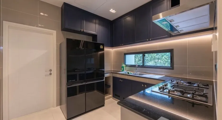 For rent 4 bedrooms house in Bang Phli, Samut Prakan