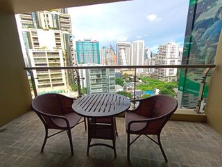 For rent 3 ベッドルーム condo in Khlong Toei, Bangkok