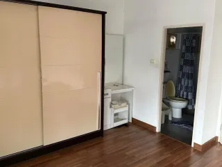 For rent 3 bedrooms house in Phaya Thai, Bangkok