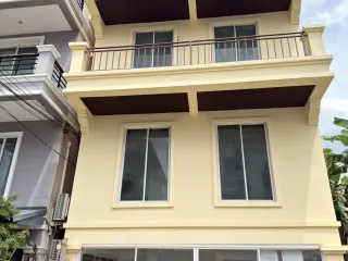 For rent 3 bedrooms house in Phaya Thai, Bangkok