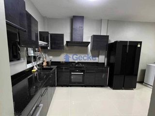 出租 3 卧室 独立屋 在 Bang Lamung, Chon Buri