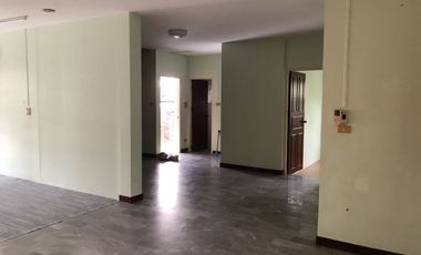 Casa en venta de 4 habitaciones en Bang Khae, Bangkok