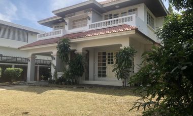 Casa en venta de 4 habitaciones en Bang Khae, Bangkok