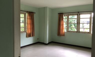 Casa en venta de 4 habitaciones en Bang Khae, Bangkok