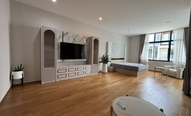 For rent 3 bedrooms house in Saphan Sung, Bangkok