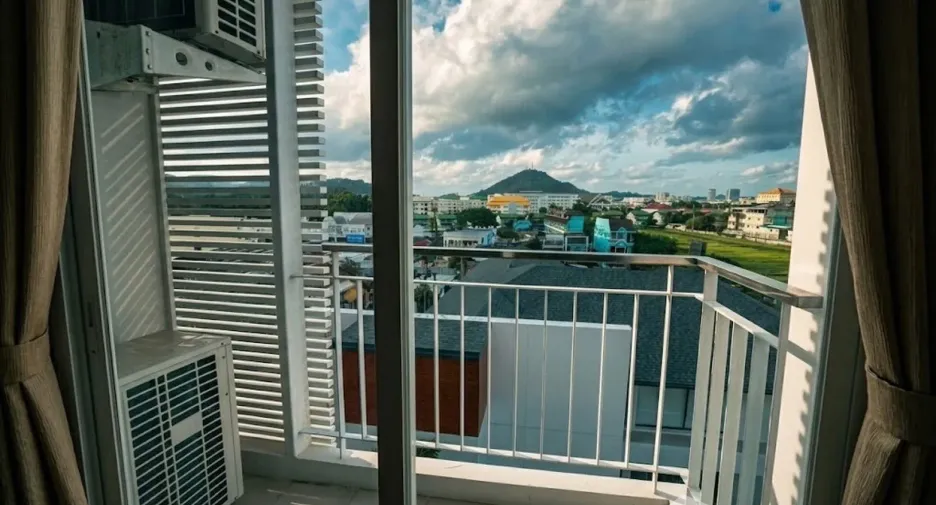 For rent 2 bedrooms condo in Mueang Phuket, Phuket