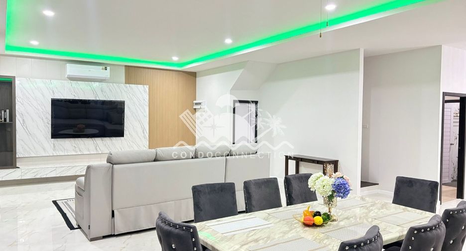 Продажа 4 спальни дом в Йомтиен, Паттайя