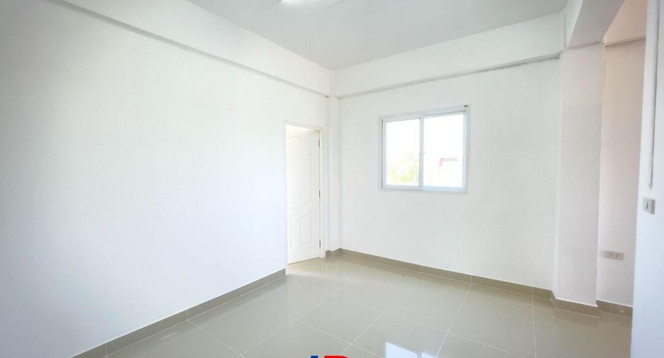 Reihenhaus zum Kauf mit 2 Zimmer in Sam Phran, Nakhon Pathom