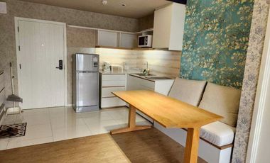 Condo en venta de 2 habitaciones en Bang Rak, Bangkok