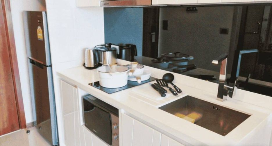 For sale studio condo in Pratumnak, Pattaya