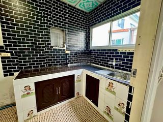 For sale 2 bedrooms townhouse in Khlong Luang, Pathum Thani