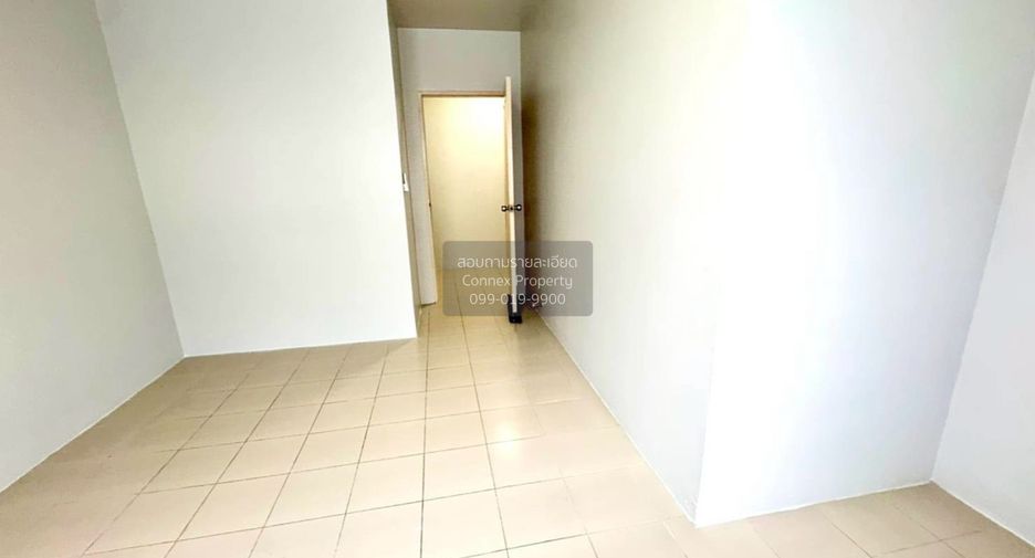 For sale 2 bedrooms townhouse in Khlong Luang, Pathum Thani