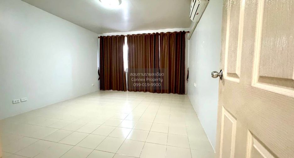 For sale 2 bedrooms townhouse in Khlong Luang, Pathum Thani