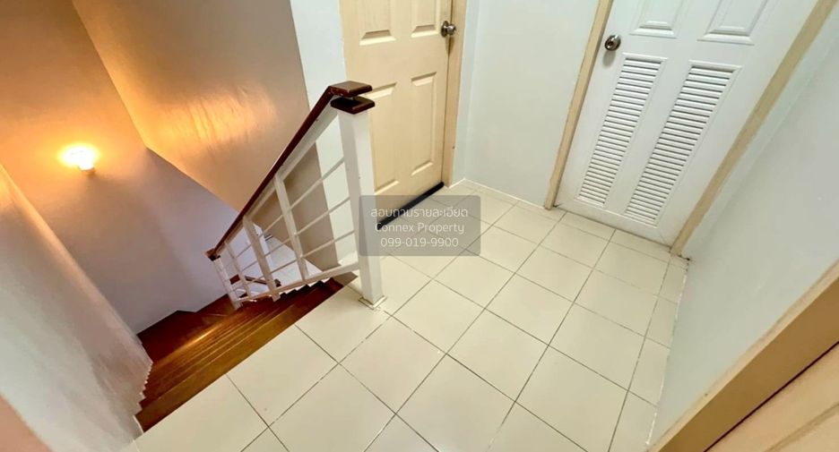For sale 2 bedrooms townhouse in Khlong Luang, Pathum Thani