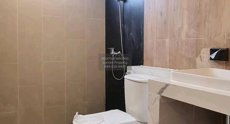Casa adosada en venta de 5 habitaciones en Bangkok Noi, Bangkok