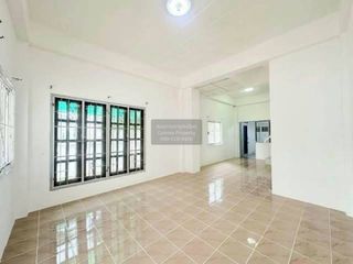 For sale 2 bedrooms townhouse in Min Buri, Bangkok