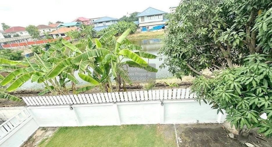 For sale 2 bedrooms townhouse in Min Buri, Bangkok