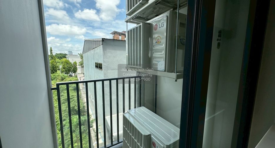 À vendre 2 chambres condo à Huai Khwang, Bangkok