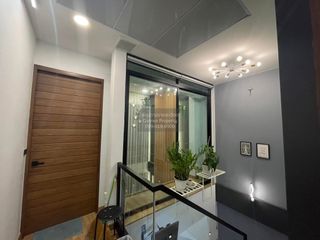 Casa adosada en venta de 3 habitaciones en Bang Kapi, Bangkok