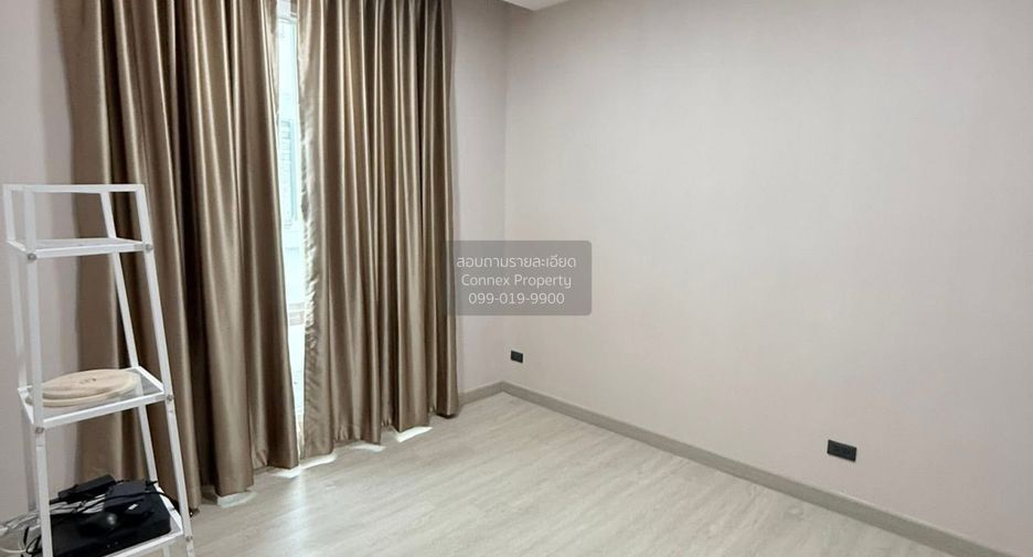 For sale 4 bedrooms house in Khlong Sam Wa, Bangkok