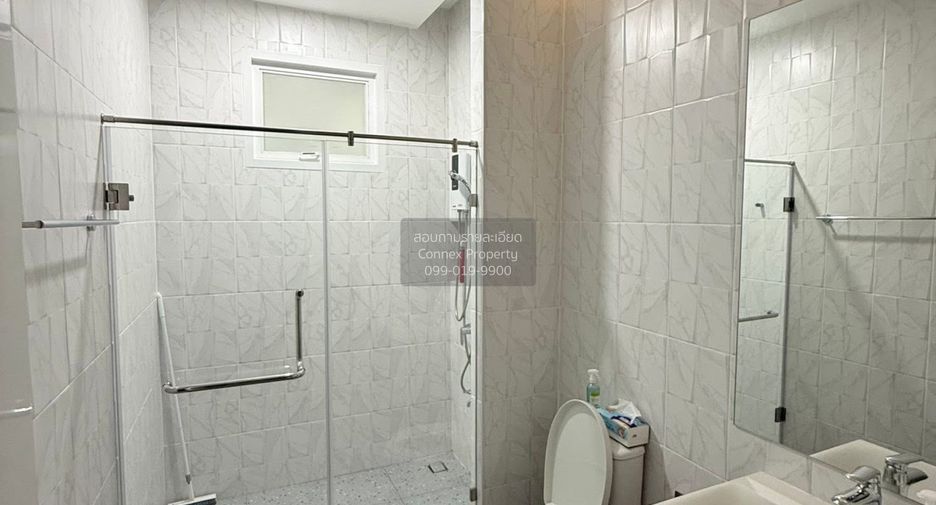 For sale 4 bedrooms house in Khlong Sam Wa, Bangkok