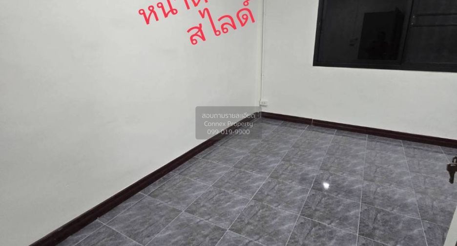 For sale 3 bedrooms townhouse in Mueang Samut Prakan, Samut Prakan