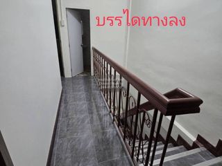 For sale 3 bedrooms townhouse in Mueang Samut Prakan, Samut Prakan