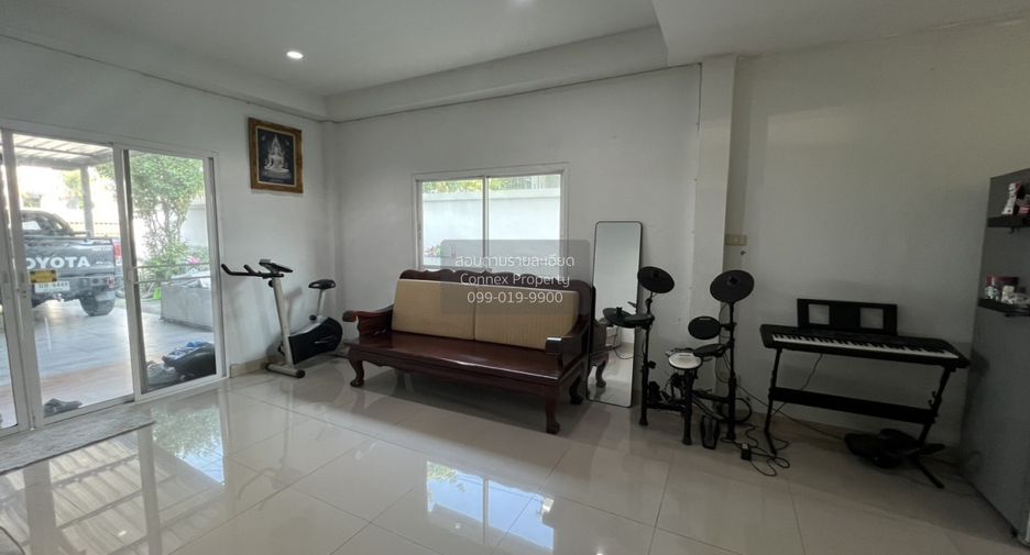 Reihenhaus zum Kauf mit 3 Zimmer in Khan Na Yao, Bangkok