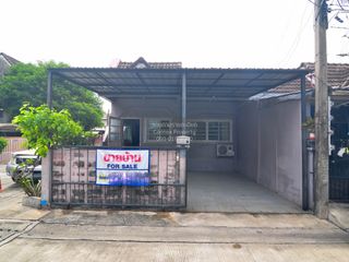 出售 2 卧室 联排别墅 在 Bang Khen, 曼谷
