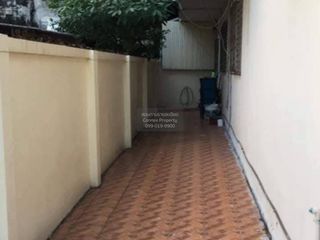 For sale 5 ベッドルーム house in Bangkok Yai, Bangkok