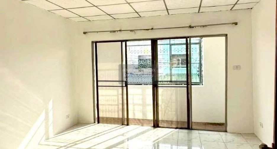 出售 2 卧室 联排别墅 在 Mueang Pathum Thani, Pathum Thani