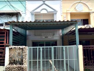 For sale 2 bedrooms townhouse in Mueang Pathum Thani, Pathum Thani