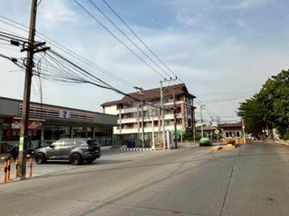 For sale 2 bedrooms townhouse in Mueang Pathum Thani, Pathum Thani