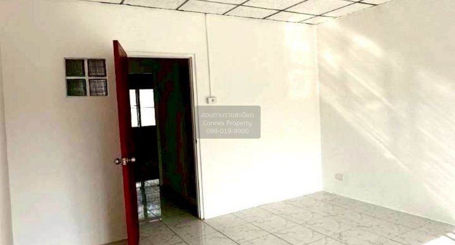 出售 2 卧室 联排别墅 在 Mueang Pathum Thani, Pathum Thani