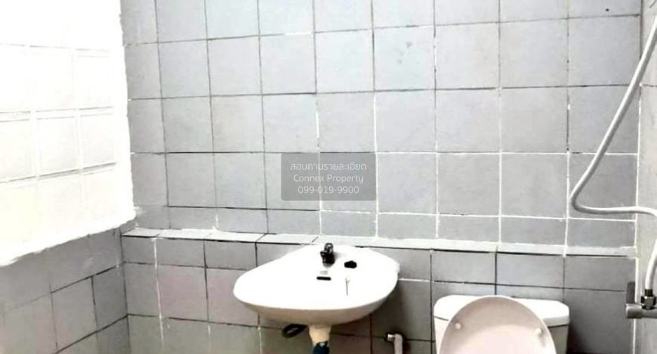 出售 2 卧室 联排别墅 在 Mueang Pathum Thani, Pathum Thani