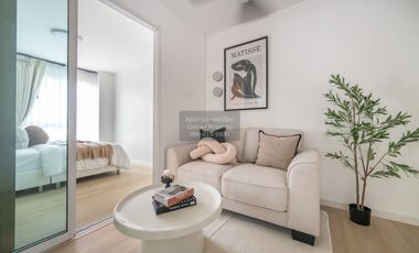 For sale 1 Beds condo in Phra Khanong, Bangkok
