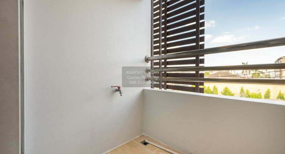 For sale 1 Beds condo in Phra Khanong, Bangkok