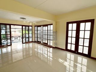 For sale 4 bedrooms house in Khlong Sam Wa, Bangkok