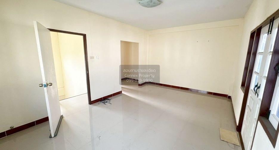 Haus zum Kauf mit 4 Zimmer in Khlong Sam Wa, Bangkok