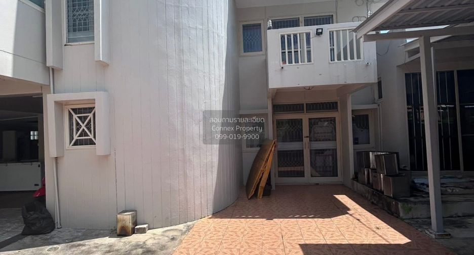 À vendre 3 chambres maison à Lat Phrao, Bangkok