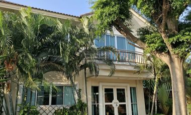 For sale 3 bedrooms house in Mueang Samut Prakan, Samut Prakan