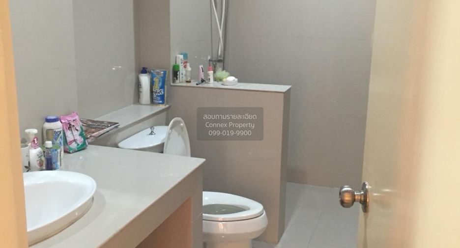 For sale 2 bedrooms condo in Khlong Toei, Bangkok