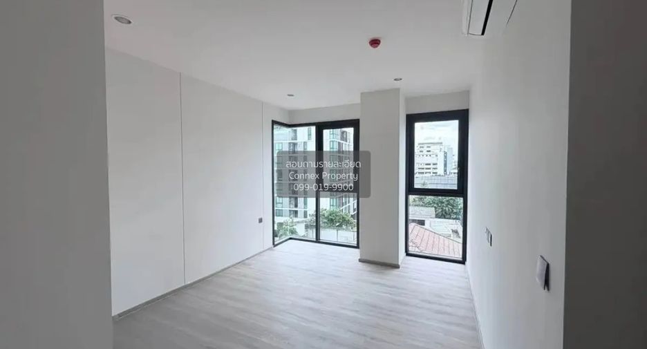 À vendre 3 chambres condo à Huai Khwang, Bangkok