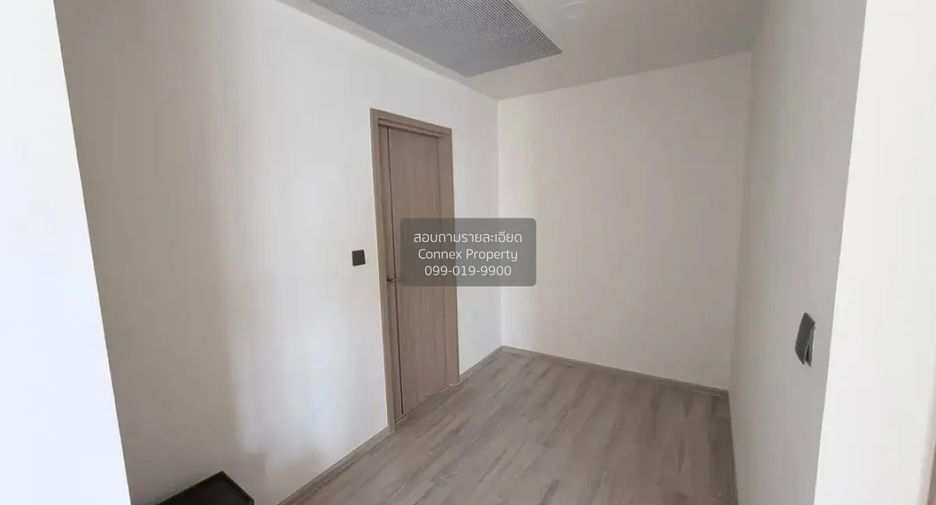 À vendre 3 chambres condo à Huai Khwang, Bangkok