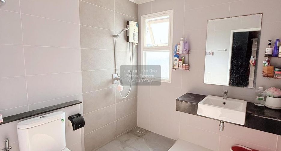 Casa en venta de 4 habitaciones en Bang Phli, Samut Prakan