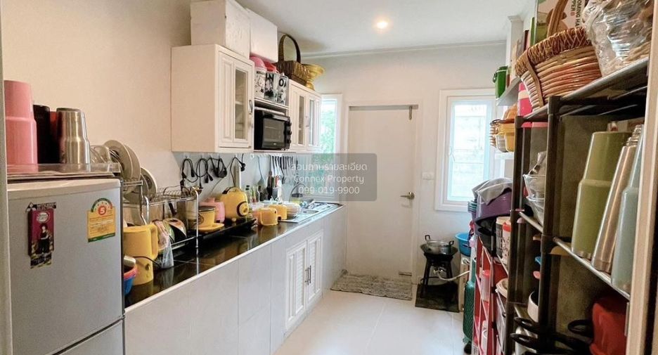 Casa en venta de 4 habitaciones en Bang Phli, Samut Prakan