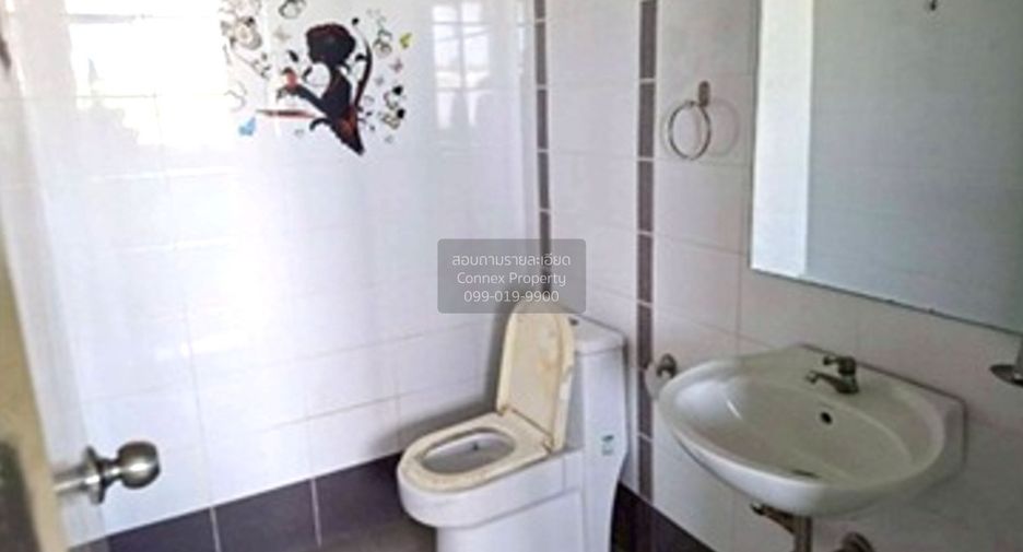 Reihenhaus zum Kauf mit 4 Zimmer in Lat Krabang, Bangkok