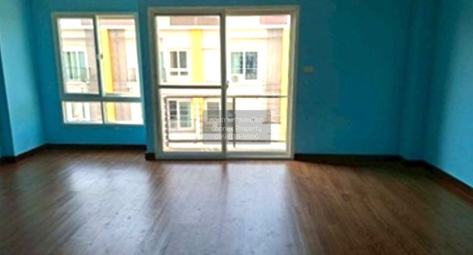 Reihenhaus zum Kauf mit 4 Zimmer in Lat Krabang, Bangkok