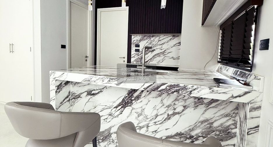Casa en venta de 5 habitaciones en Bang Phli, Samut Prakan